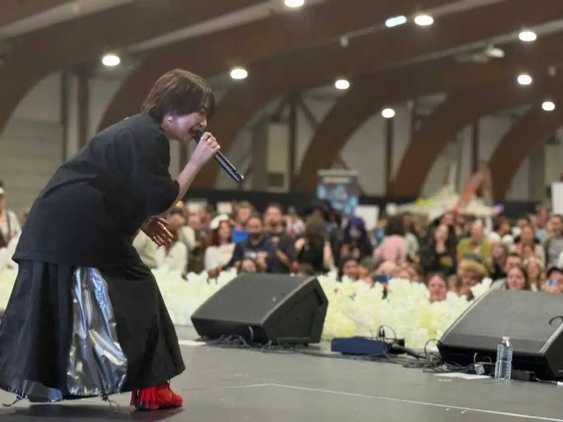 Crisis cultural en asia: China expulsa a cantante de One Piece del escenario y desata tormenta diplomática Maki Otsuki