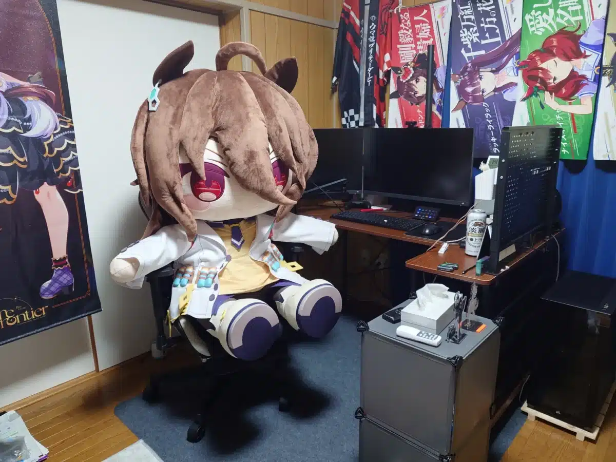 ¿Un peluche o un compañero de cuarto? El gigantesco Agnes Tachyon de Umamusume rompe internet