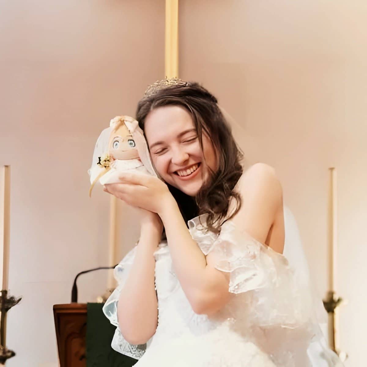 Amor más allá de la ficción: El creador de Rent-A-Girlfriend bendice la boda de una fan con Mami Nanami